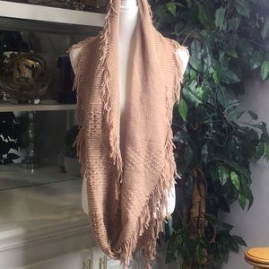 EUC Mauve Knit Fringed Infinity Scarf